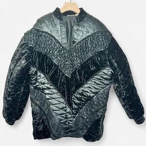 80s Vintage JA Resort Black Quilted Women's Puffer Jacket